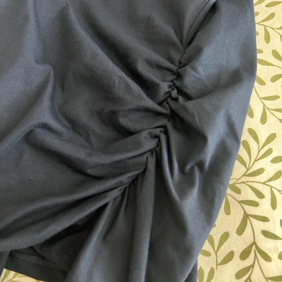 Old Navy Maternity EveryWear Fitted Long-Sleeve T-Shirt - Navy/medium NWT - Picture 4 of 4